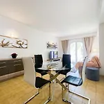 Apartmán Charmoso Em Zona Calma Com Piscina #1879