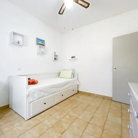 Charmoso Em Zona Calma Com Piscina #1879 Daire *