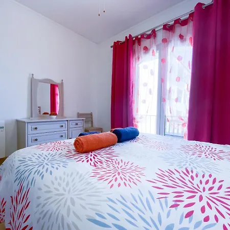 Charmoso Em Zona Calma Com Piscina #1879 Apartment Lagos