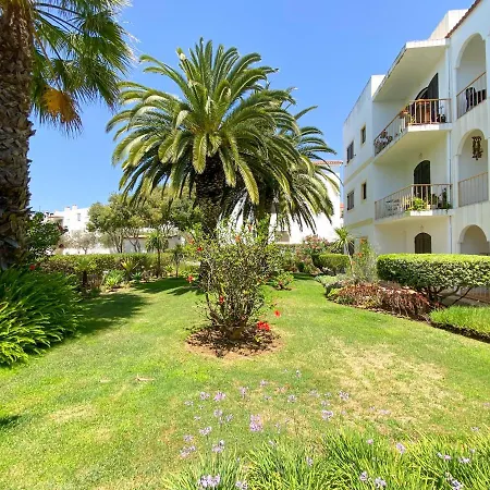 Charmoso Em Zona Calma Com Piscina #1879