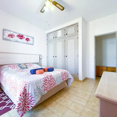 Charmoso Em Zona Calma Com Piscina #1879 *