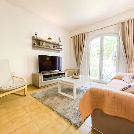 Charmoso Em Zona Calma Com Piscina #1879 لاغوس