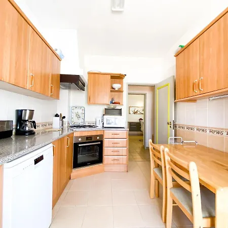 Charmoso Em Zona Calma Com Piscina #1879 Apartment
