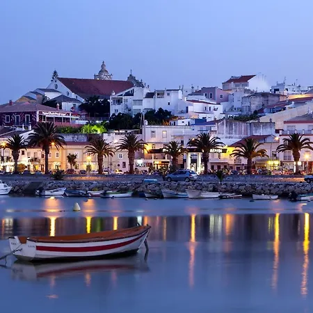 Charmoso Em Zona Calma Com Piscina #1879 *